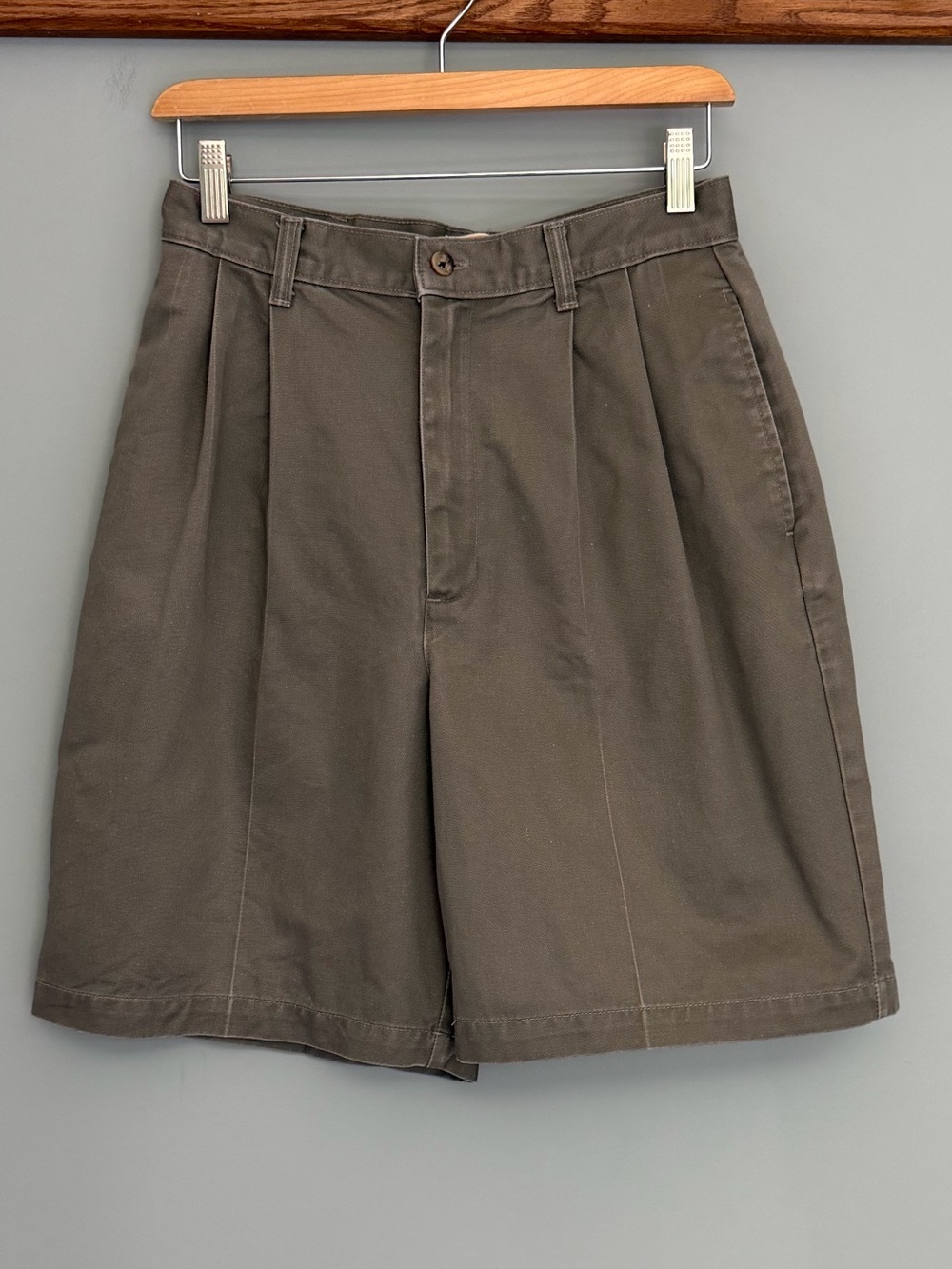 L.L. Bean Olive Green High-Waist Pleated Cotton Shorts